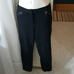ADRIANNA PAPELL Black Slacks with Zipper Accents